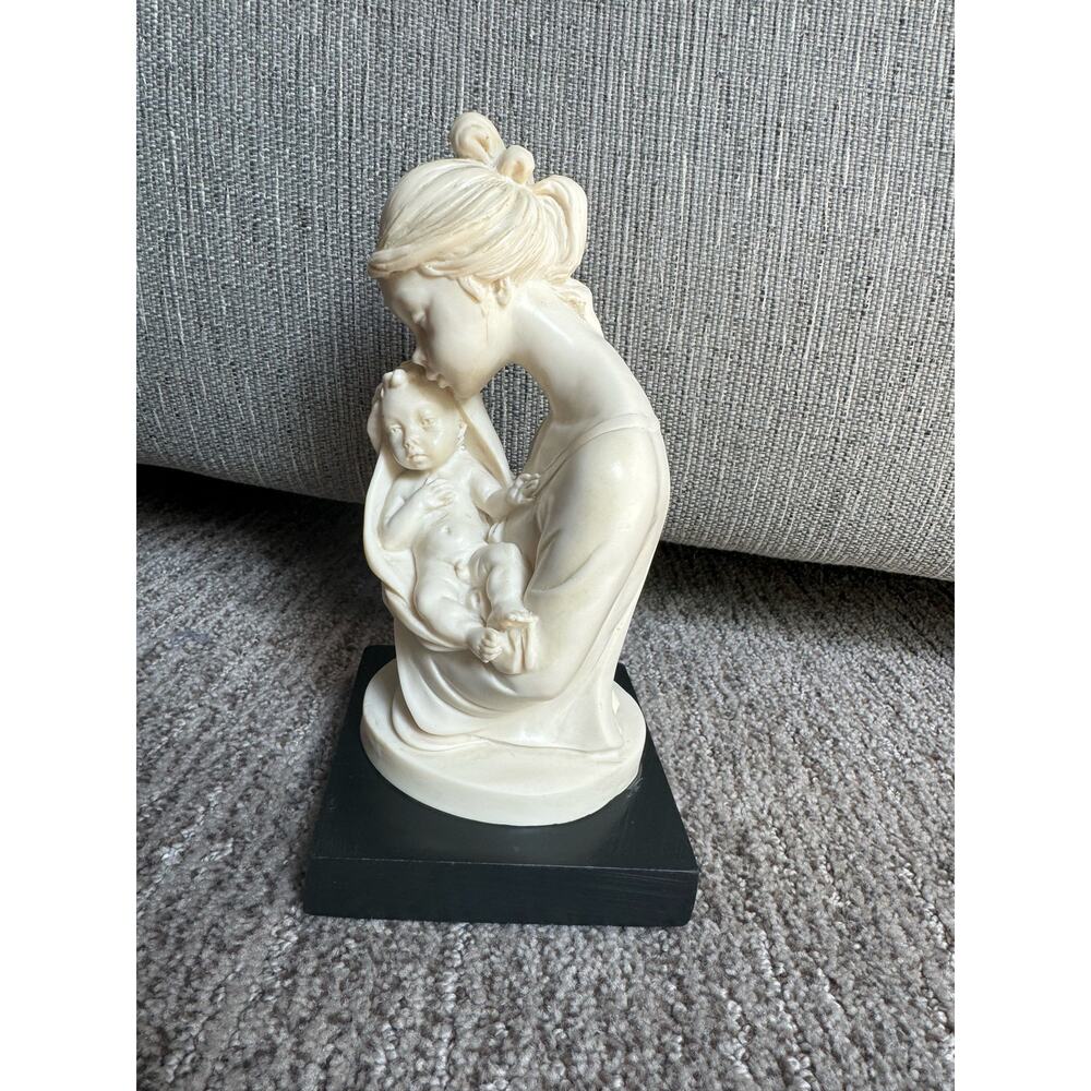 A. Santini Mother & Child Alabaster Sculpture Classic Figurine 7.5” Italy